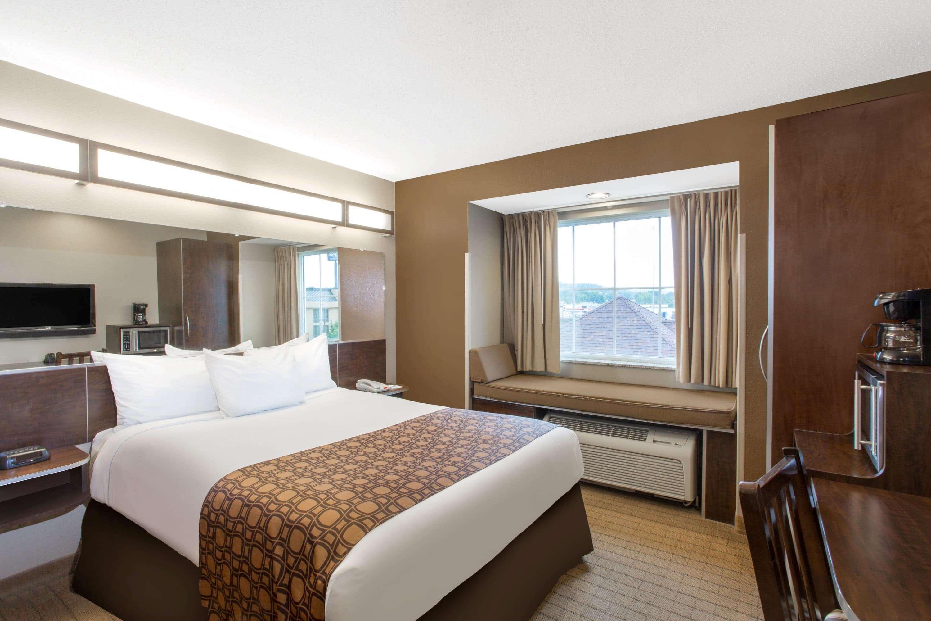 Hotel Microtel & Pa